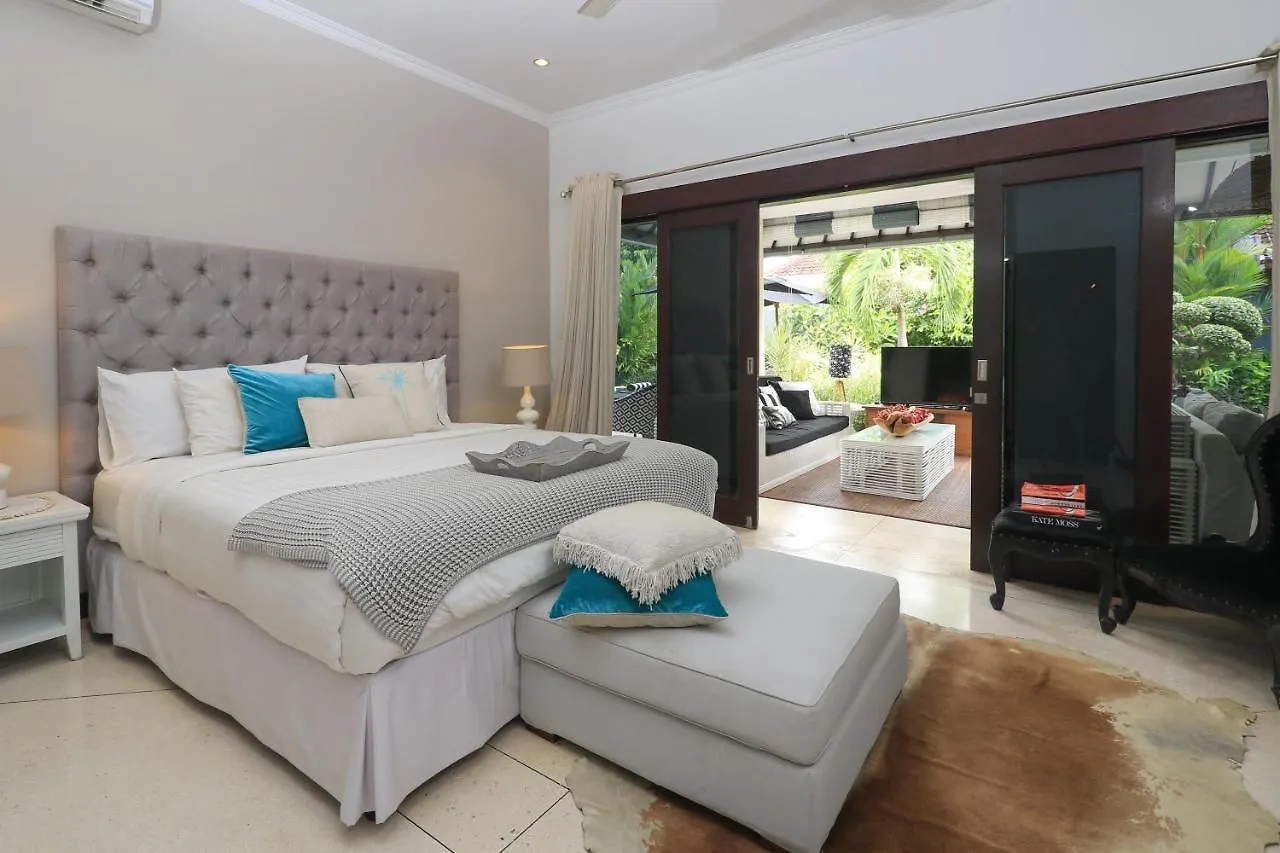 Villa Bloom 1 - 4 Bedrooms, 4 Bathrooms, Private Pool Close To The Beach Seminyak